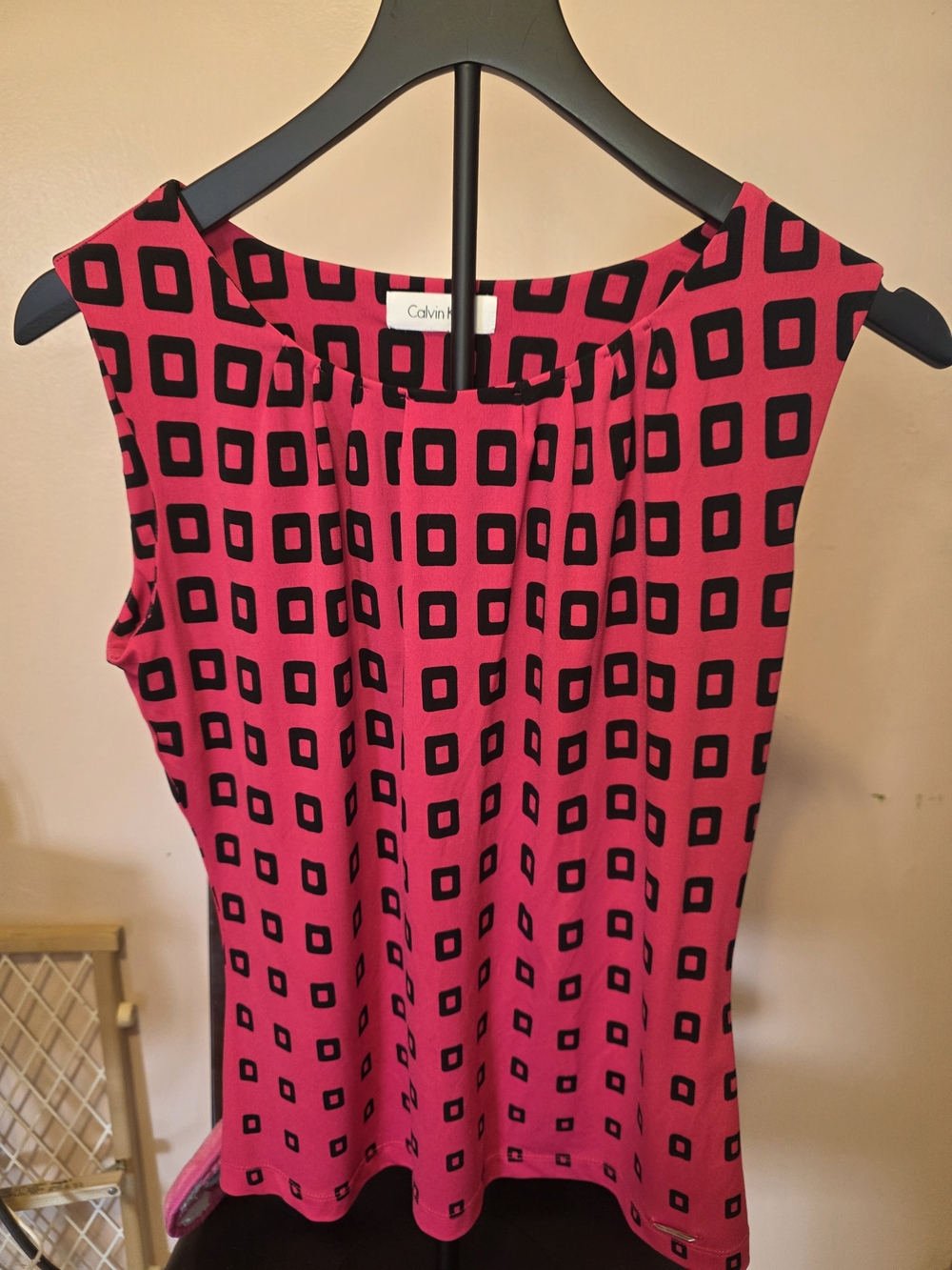 Calvin Klein Pink and Black Geometric Sleeveless Blouse